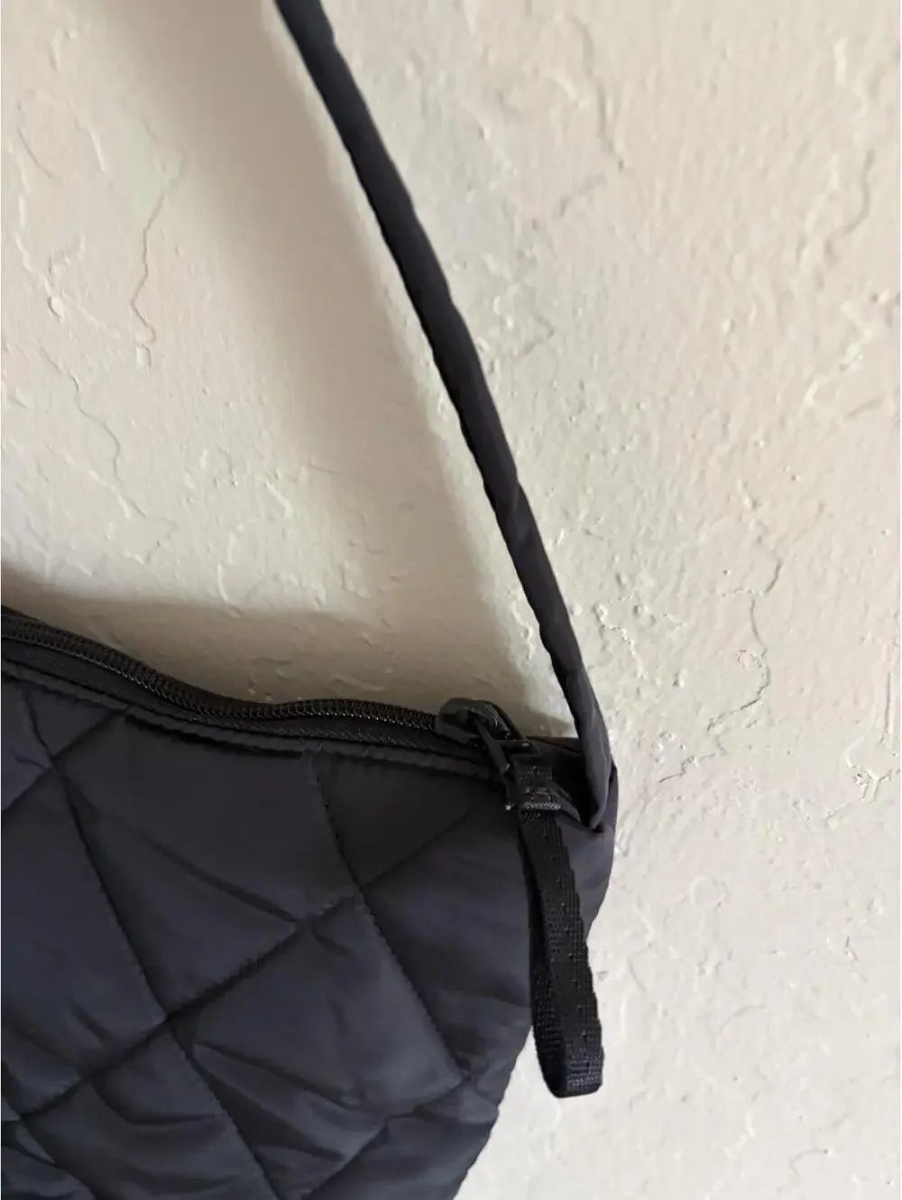 New Vera Bradley slouchy bucket shoulder bag